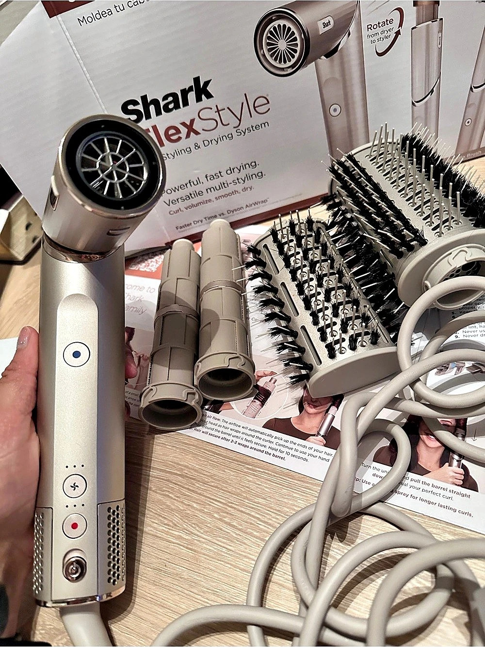 Shark FlexStyle NWT